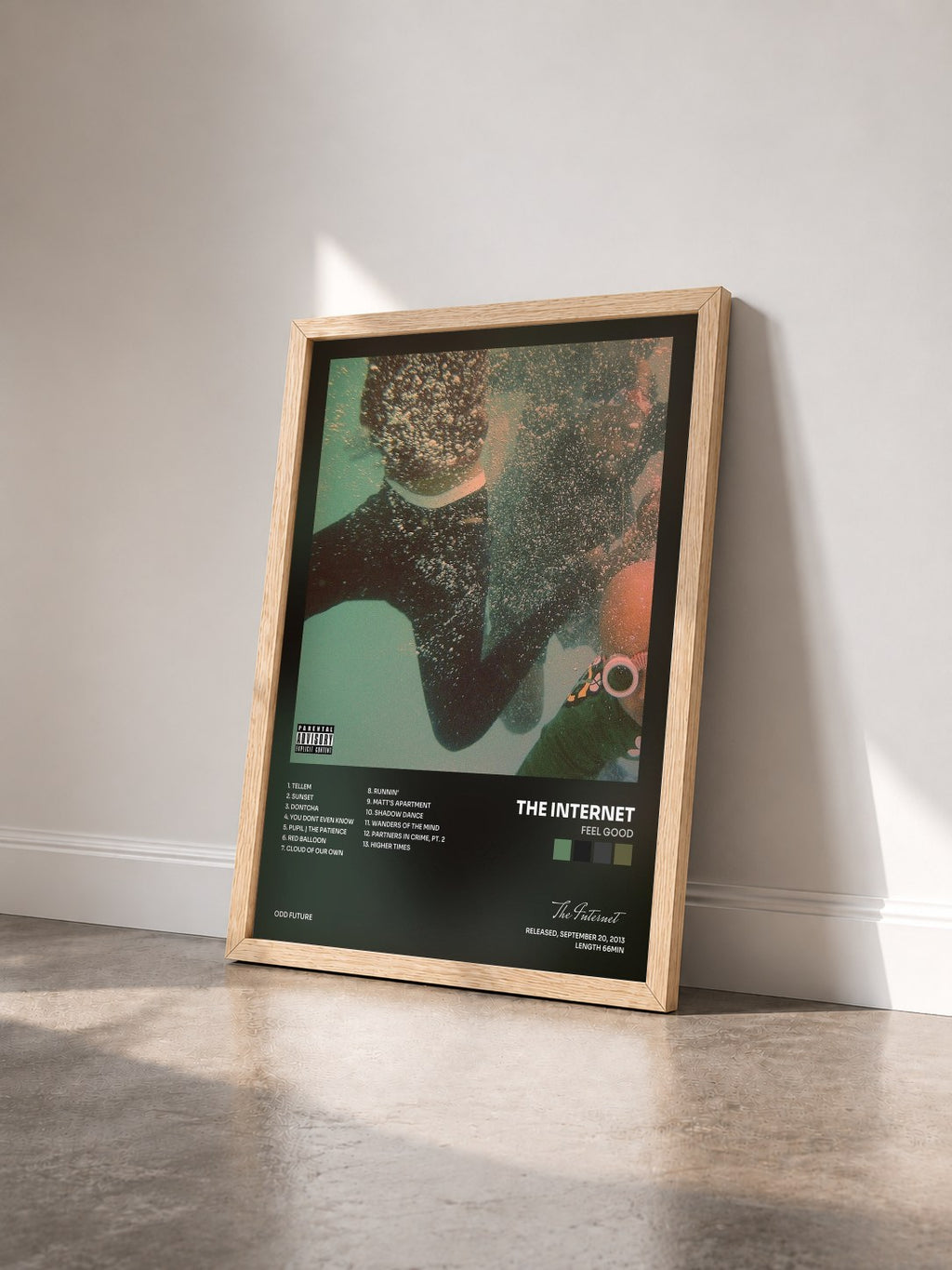 #bois Tableau de l'album Feel Good de The Internet vu de trois quarts, cadre en bois brut