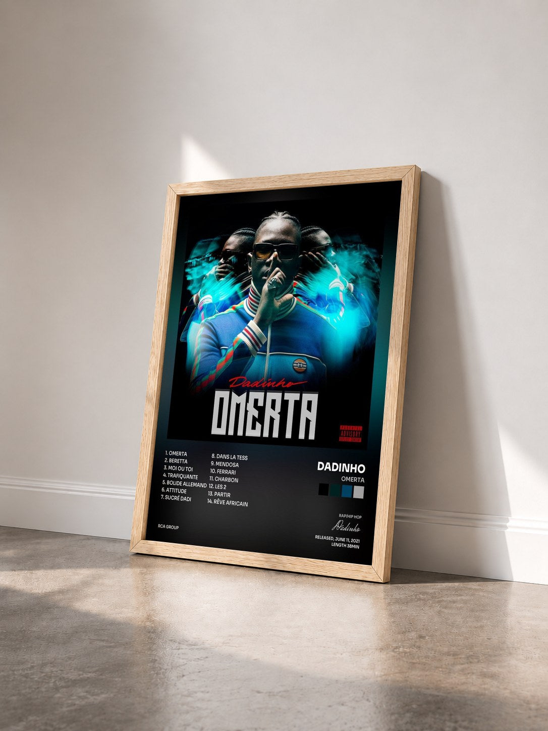 #bois Tableau de l'album Omerta de Dadinho vu de trois quarts, cadre en bois brut