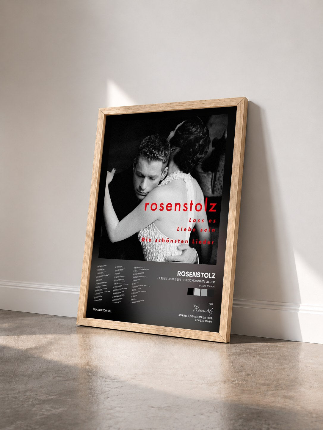 #bois Tableau de l'album Lass es Liebe sein - Die schönsten Lieder (Deluxe Edition) de Rosenstolz vu de trois quarts, cadre en bois brut