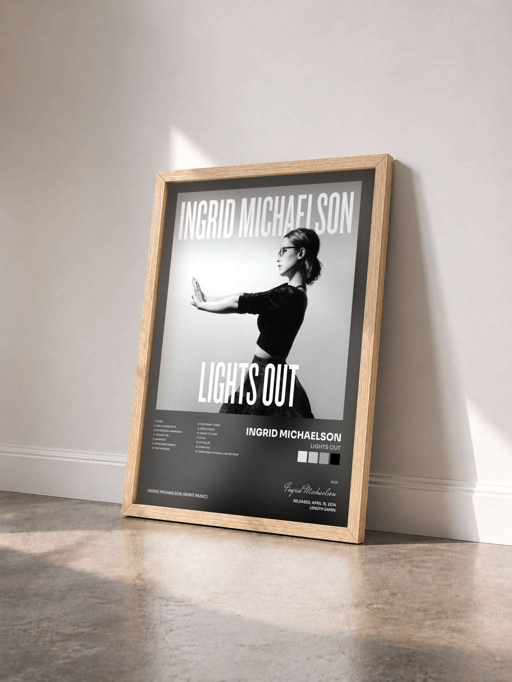 #bois Tableau de l'album Lights Out de Ingrid Michaelson vu de trois quarts, cadre en bois brut