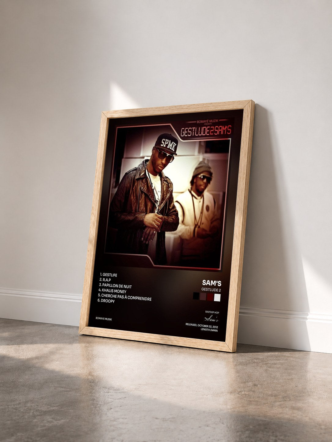 #bois Tableau de l'album Gestlude 2 de Sam's vu de trois quarts, cadre en bois brut