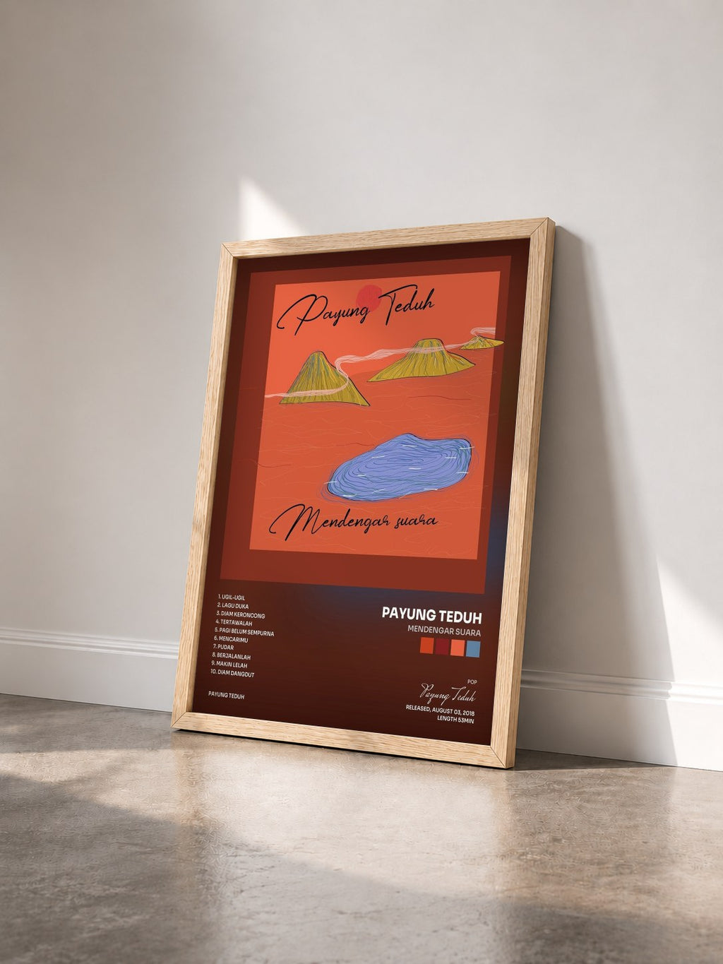 #bois Tableau de l'album Mendengar Suara de Payung Teduh vu de trois quarts, cadre en bois brut