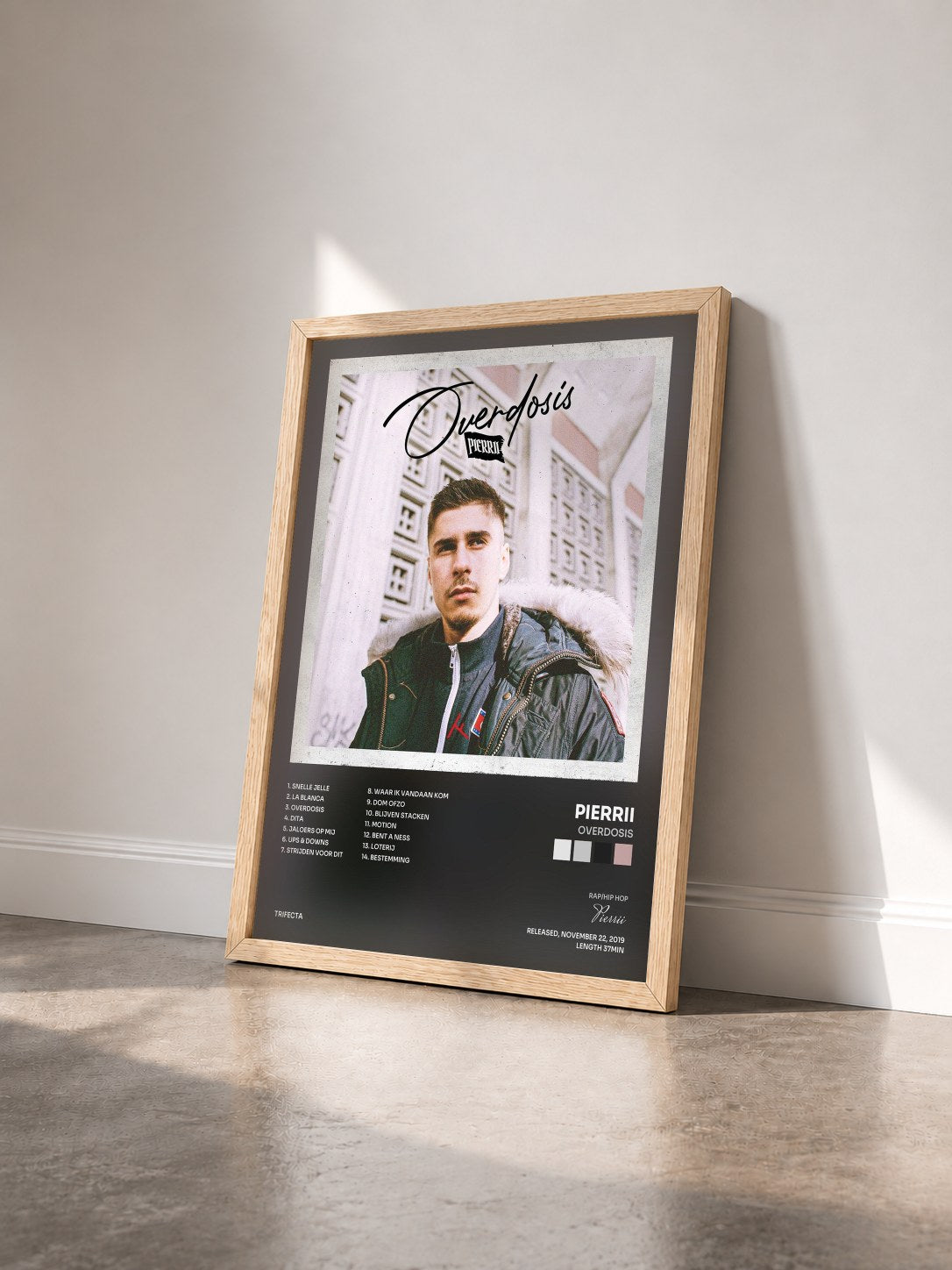 #bois Tableau de l'album Overdosis de Pierrii vu de trois quarts, cadre en bois brut