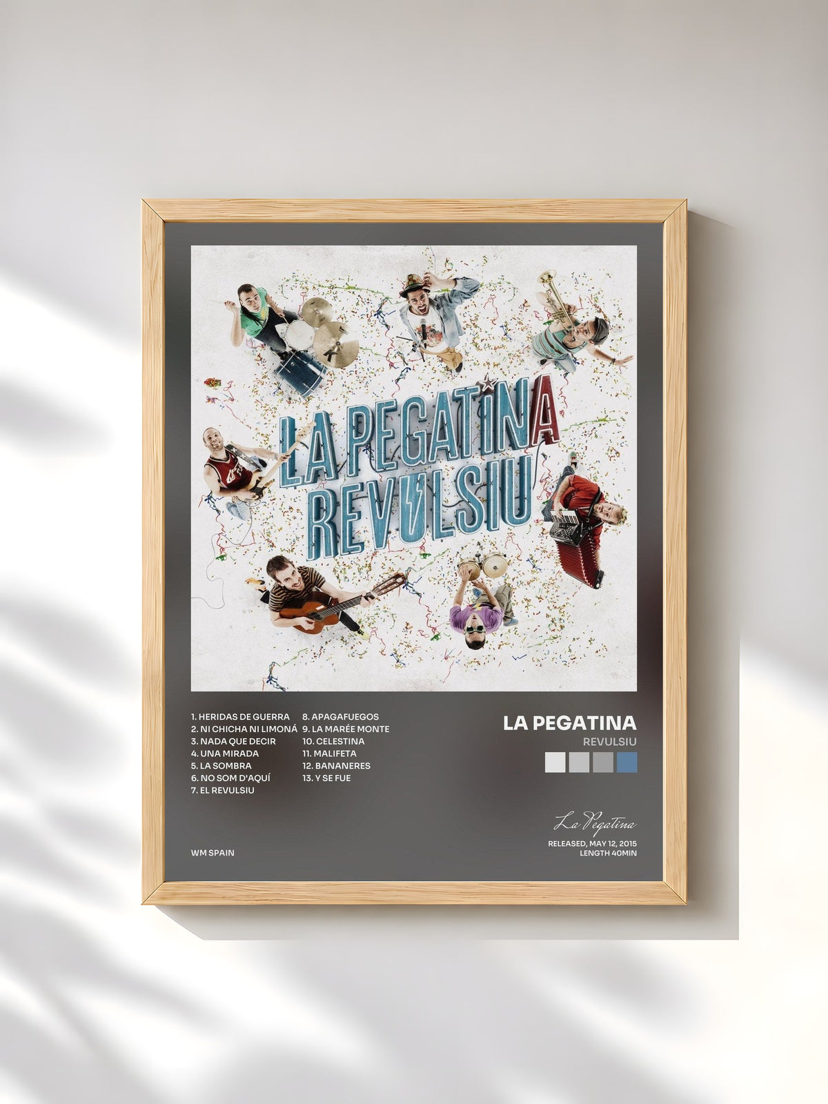 #bois Tableau de l'album Revulsiu de La Pegatina, cadre en bois brut, imprimé et encadré en France
