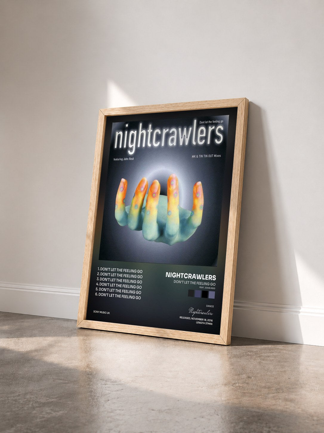 #bois Tableau de l'album Don't Let the Feeling Go (feat. John Reid) de Nightcrawlers vu de trois quarts, cadre en bois brut