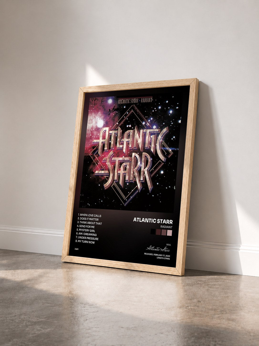 #bois Tableau de l'album Radiant de Atlantic Starr vu de trois quarts, cadre en bois brut