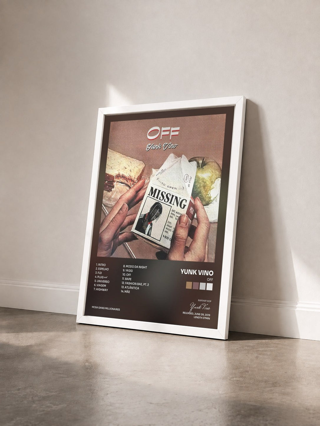 #blanc Tableau de l'album Off de Yunk Vino vu de trois quarts, cadre blanc