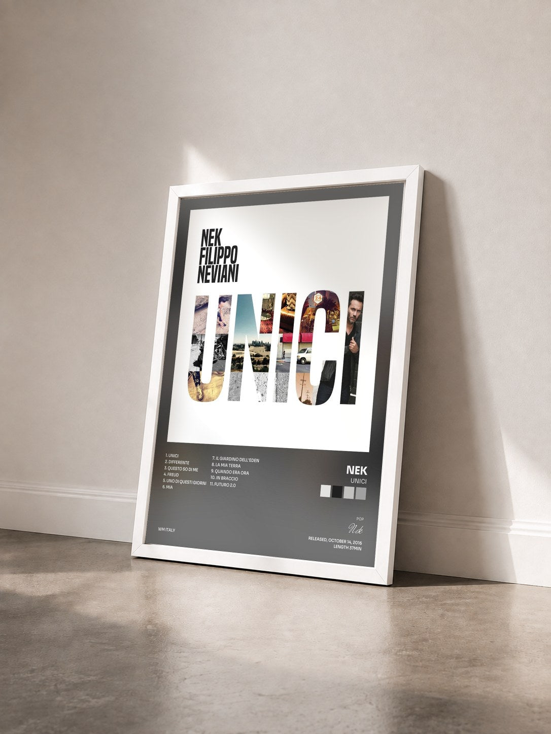 #blanc Tableau de l'album Unici de Nek vu de trois quarts, cadre blanc