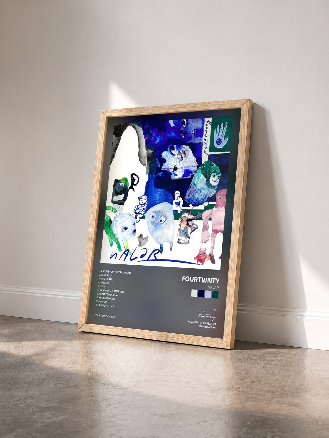 #bois Tableau de l'album Nalar de Fourtwnty vu de trois quarts, cadre en bois brut