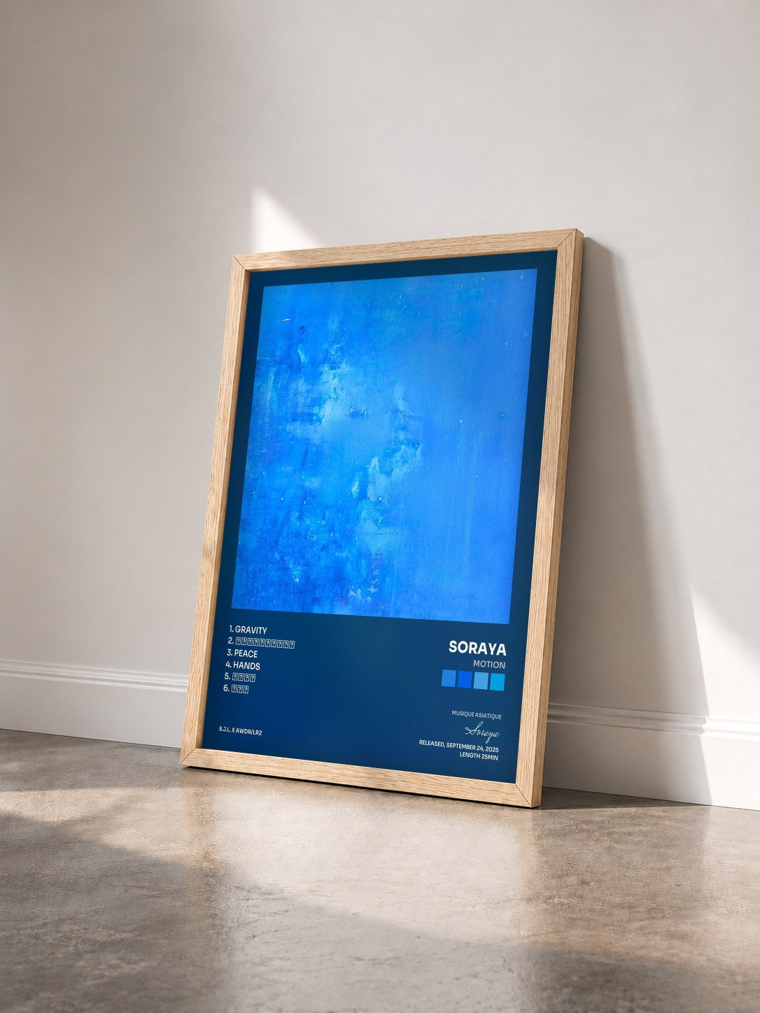 #bois Tableau de l'album Motion de Soraya vu de trois quarts, cadre en bois brut