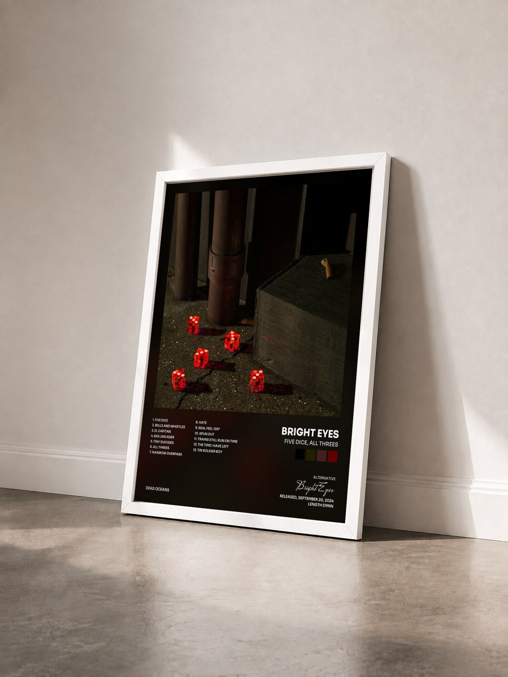 #blanc Tableau de l'album Five Dice, All Threes de Bright Eyes vu de trois quarts, cadre blanc