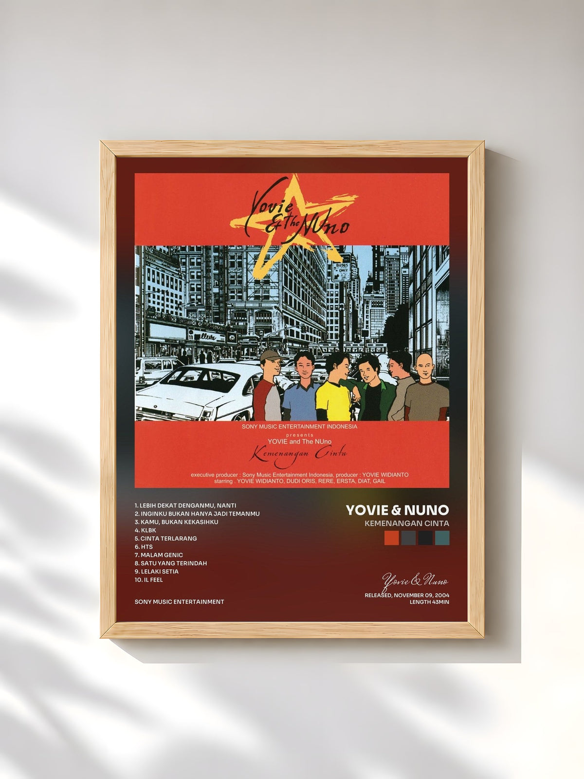 #bois Tableau de l'album Kemenangan Cinta de Yovie & Nuno, cadre en bois brut, imprimé et encadré en France
