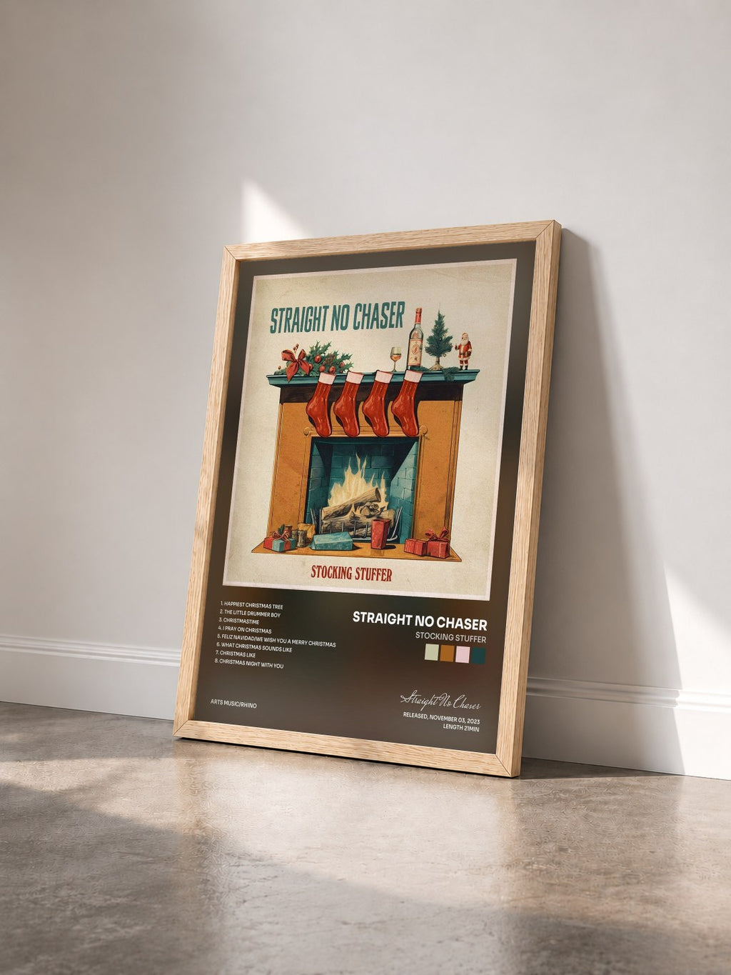 #bois Tableau de l'album Stocking Stuffer de Straight No Chaser vu de trois quarts, cadre en bois brut