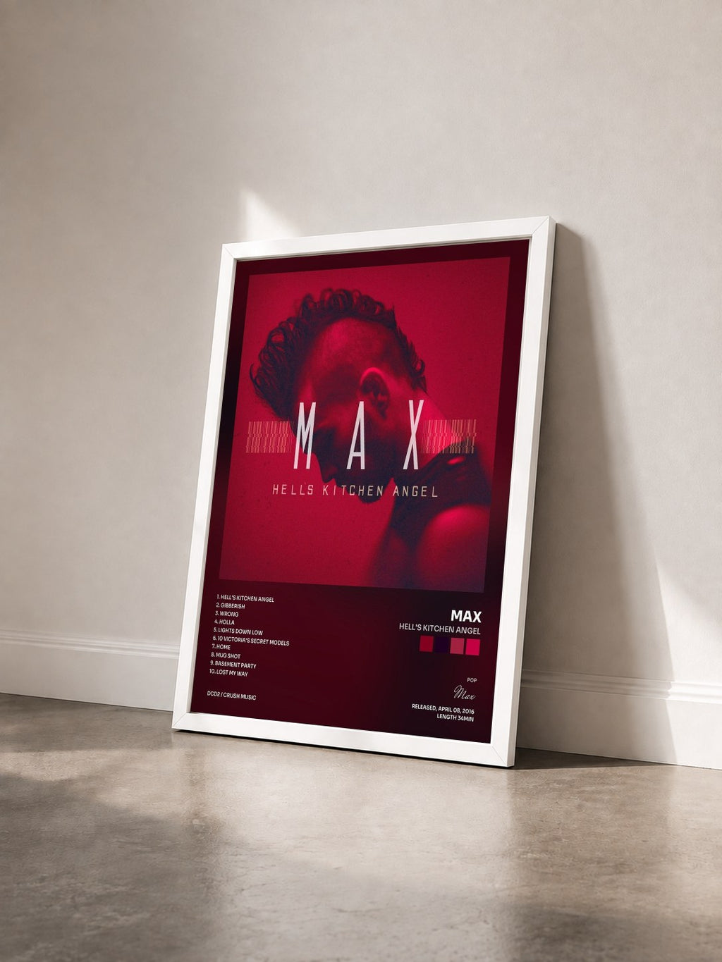 #blanc Tableau de l'album Hell's Kitchen Angel de Max vu de trois quarts, cadre blanc