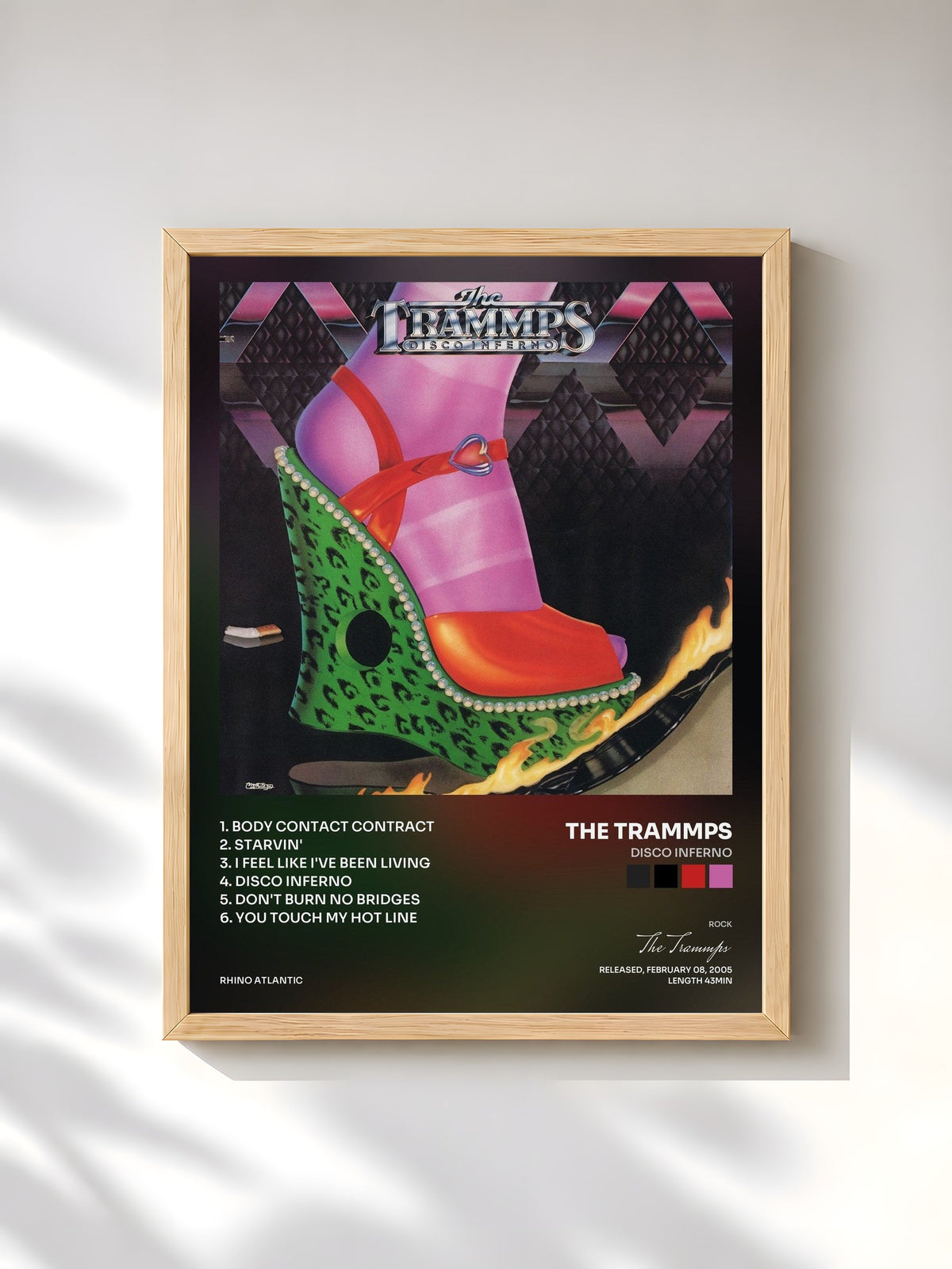 #bois Tableau de l'album Disco Inferno de The Trammps, cadre en bois brut, imprimé et encadré en France
