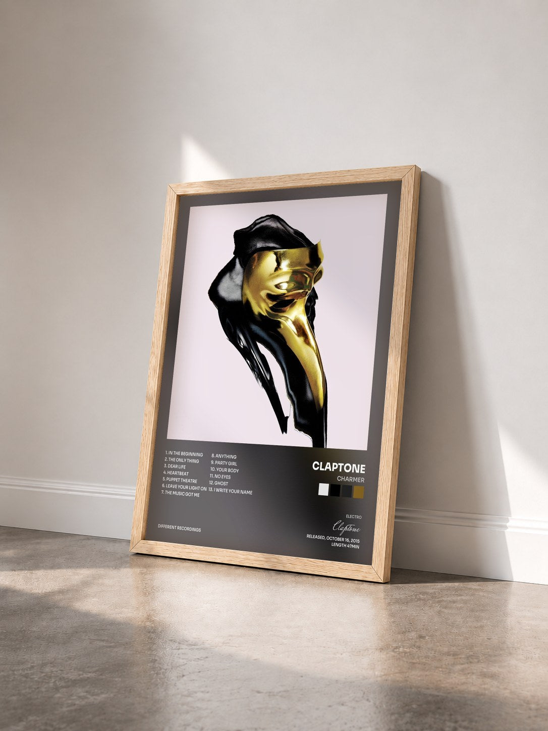 #bois Tableau de l'album Charmer de Claptone vu de trois quarts, cadre en bois brut
