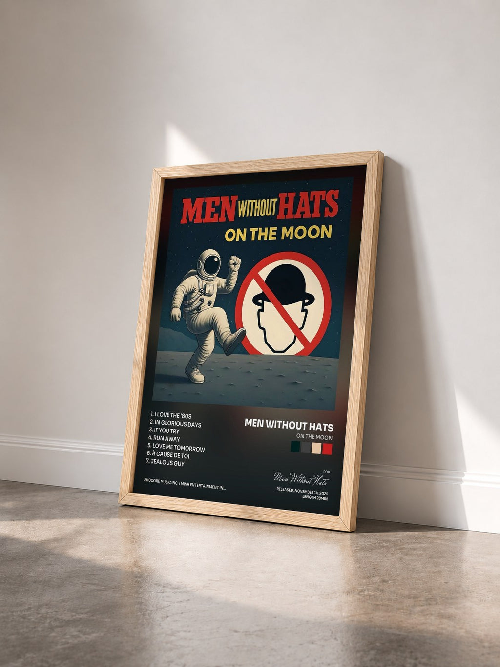 #bois Tableau de l'album On the Moon de Men Without Hats vu de trois quarts, cadre en bois brut