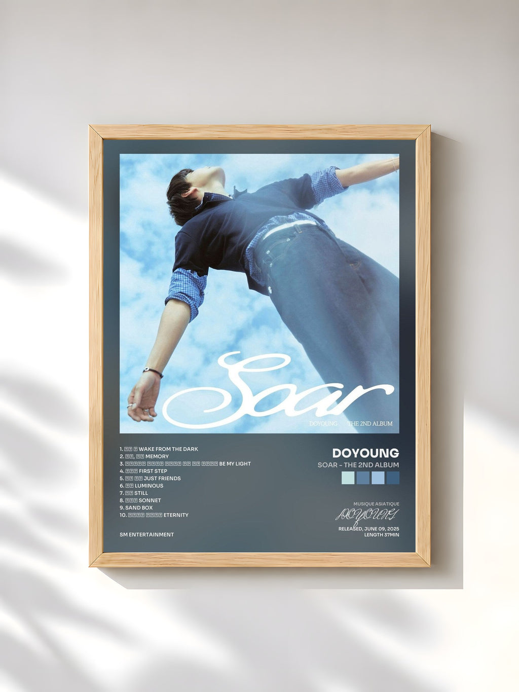 #bois Tableau de l'album Soar - The 2nd Album de DOYOUNG, cadre en bois brut, imprimé et encadré en France