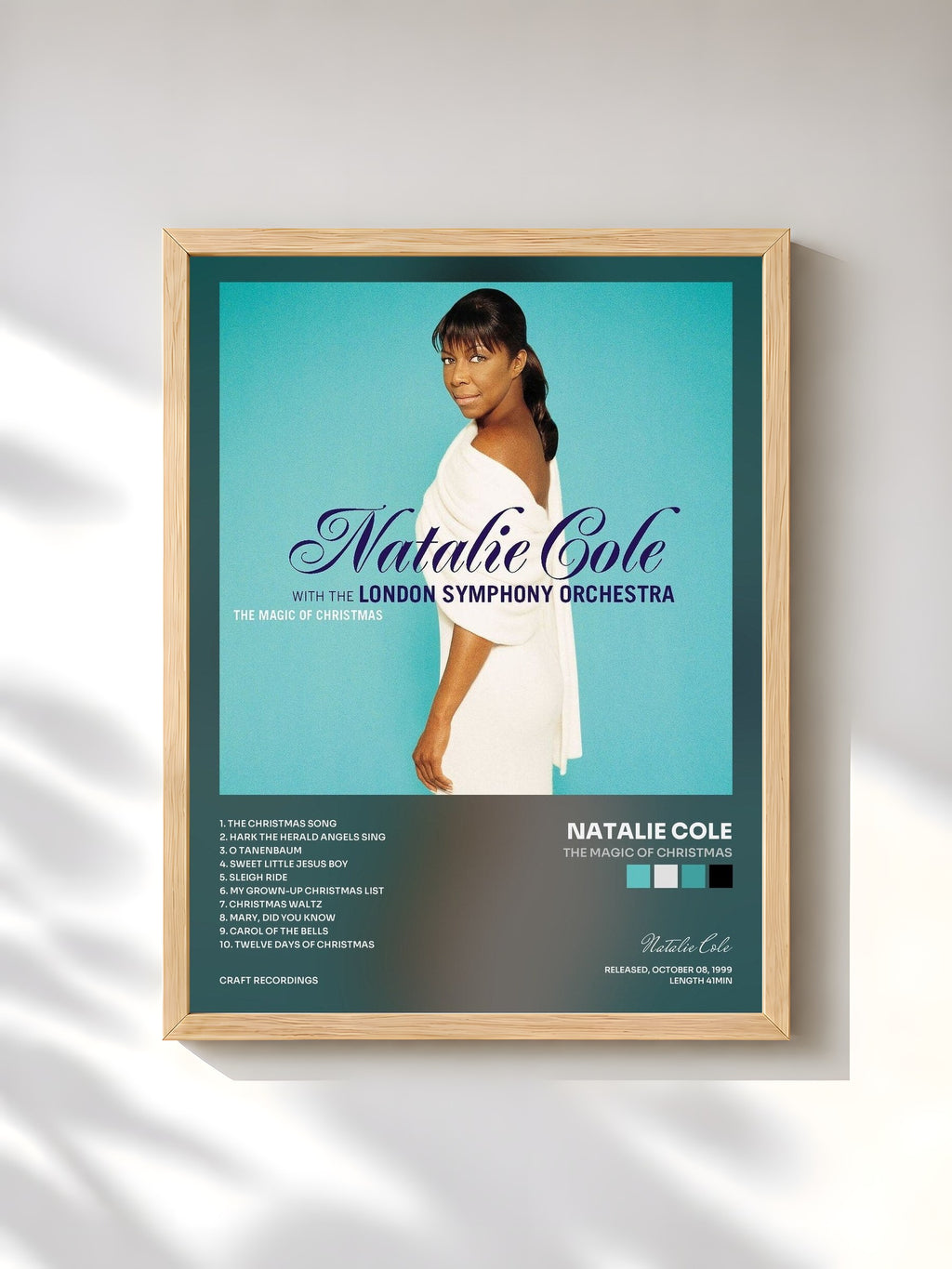 #bois Tableau de l'album The Magic Of Christmas de Natalie Cole, cadre en bois brut, imprimé et encadré en France