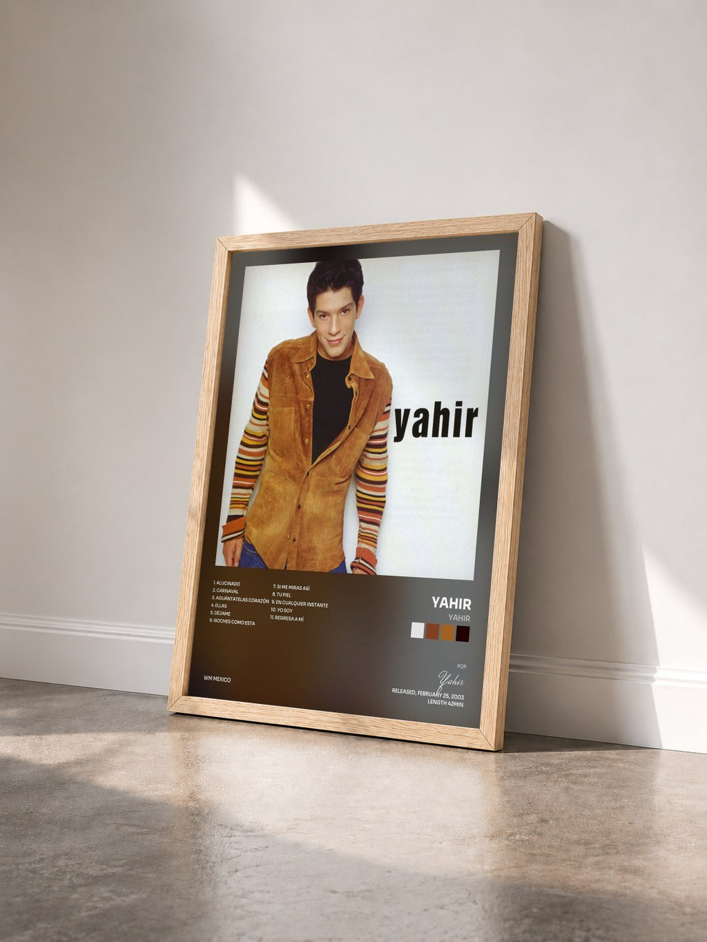 #bois Tableau de l'album Yahir de Yahir vu de trois quarts, cadre en bois brut