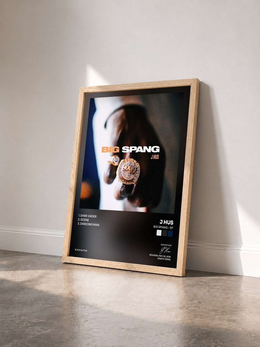 #bois Tableau de l'album Big Spang - EP de J Hus vu de trois quarts, cadre en bois brut