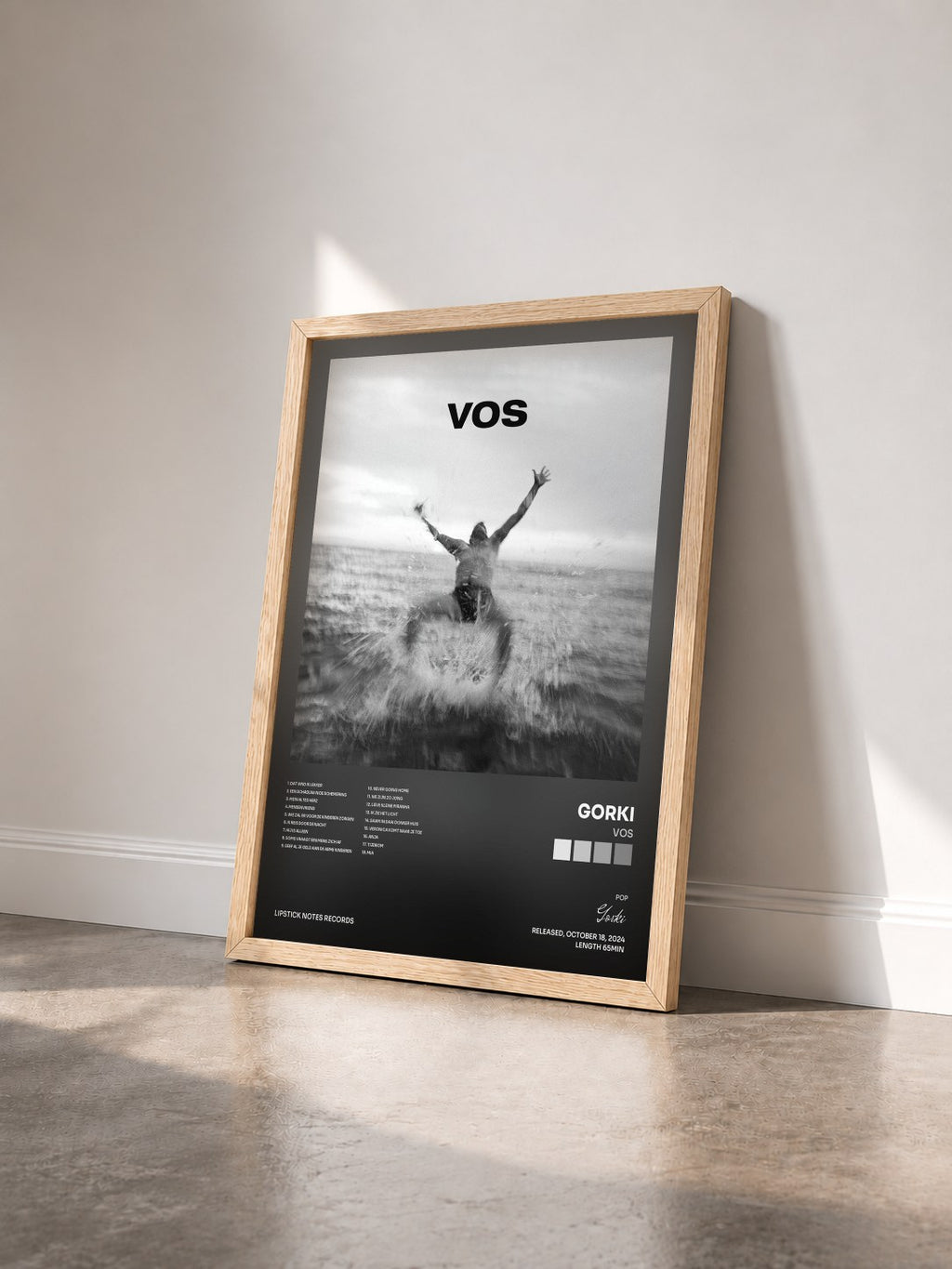 #bois Tableau de l'album VOS de Gorki vu de trois quarts, cadre en bois brut