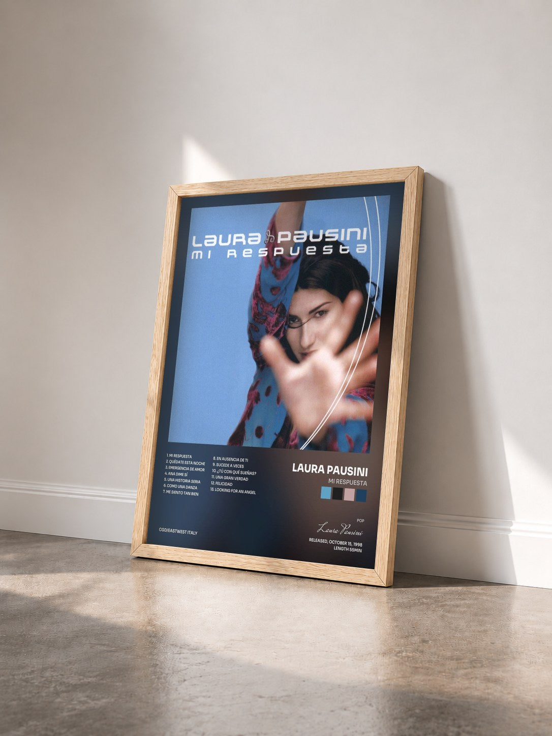 #bois Tableau de l'album Mi respuesta de Laura Pausini vu de trois quarts, cadre en bois brut
