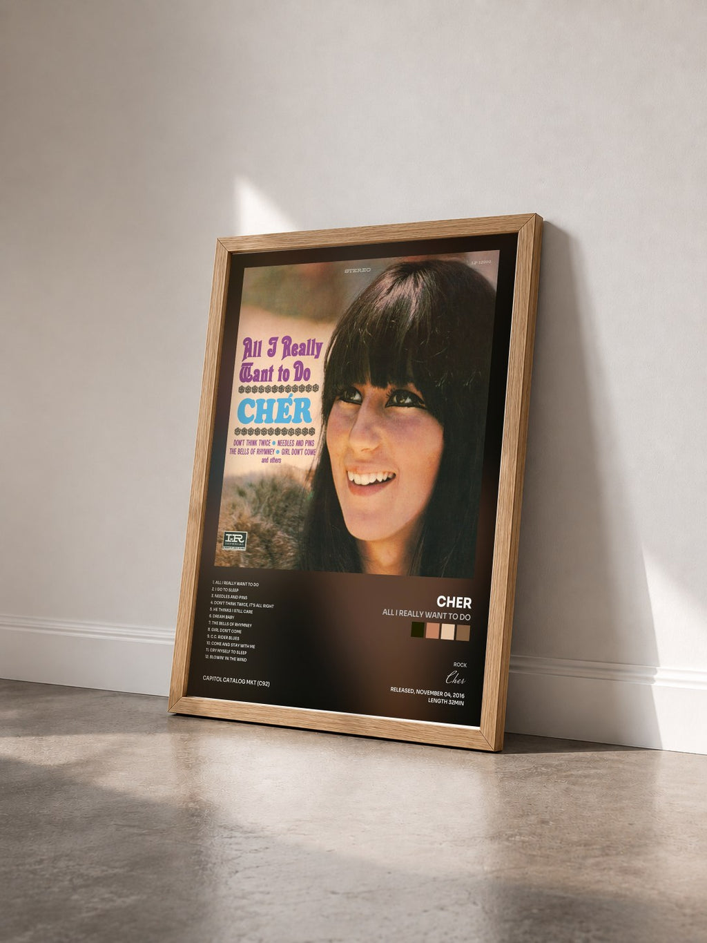 #bois Tableau de l'album All I Really Want To Do de Cher vu de trois quarts, cadre en bois brut