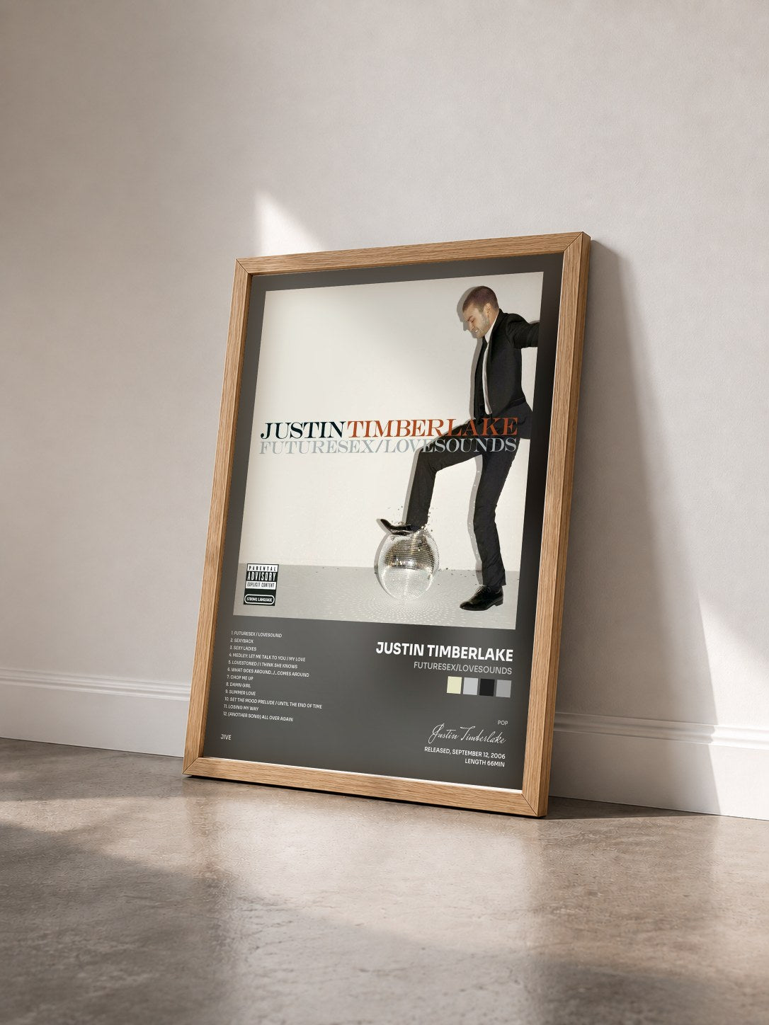 #bois Tableau de l'album FutureSex/LoveSounds de Justin Timberlake vu de trois quarts, cadre en bois brut