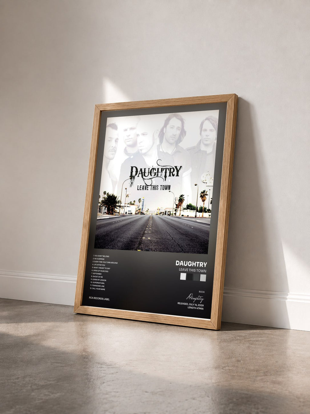 #bois Tableau de l'album Leave This Town de Daughtry vu de trois quarts, cadre en bois brut