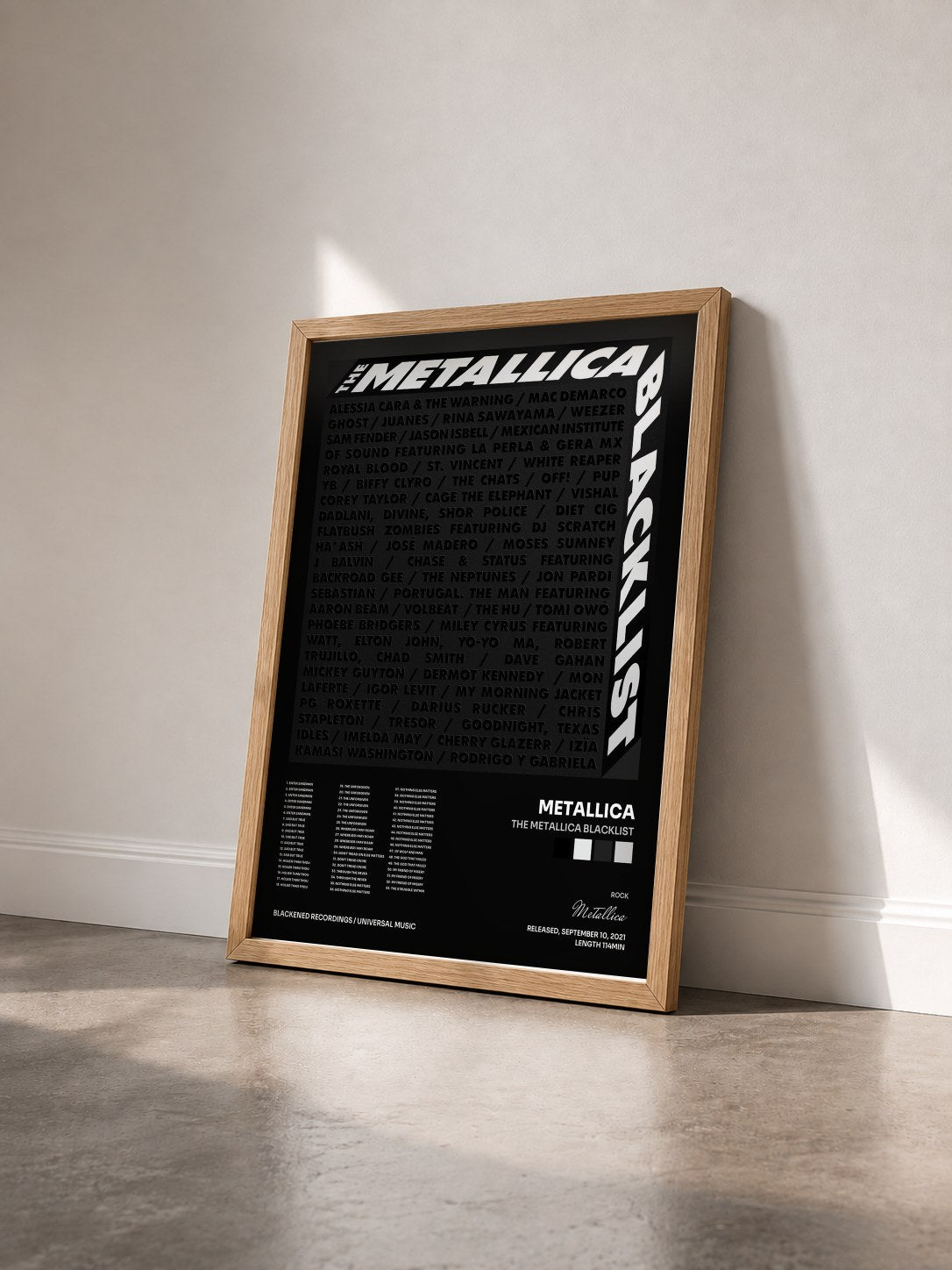 #bois Tableau de l'album The Metallica Blacklist de Metallica vu de trois quarts, cadre en bois brut