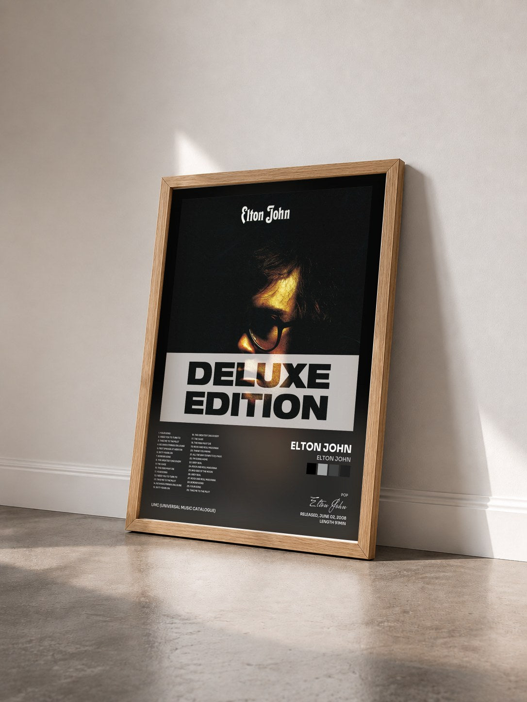 #bois Tableau de l'album Elton John de Elton John vu de trois quarts, cadre en bois brut