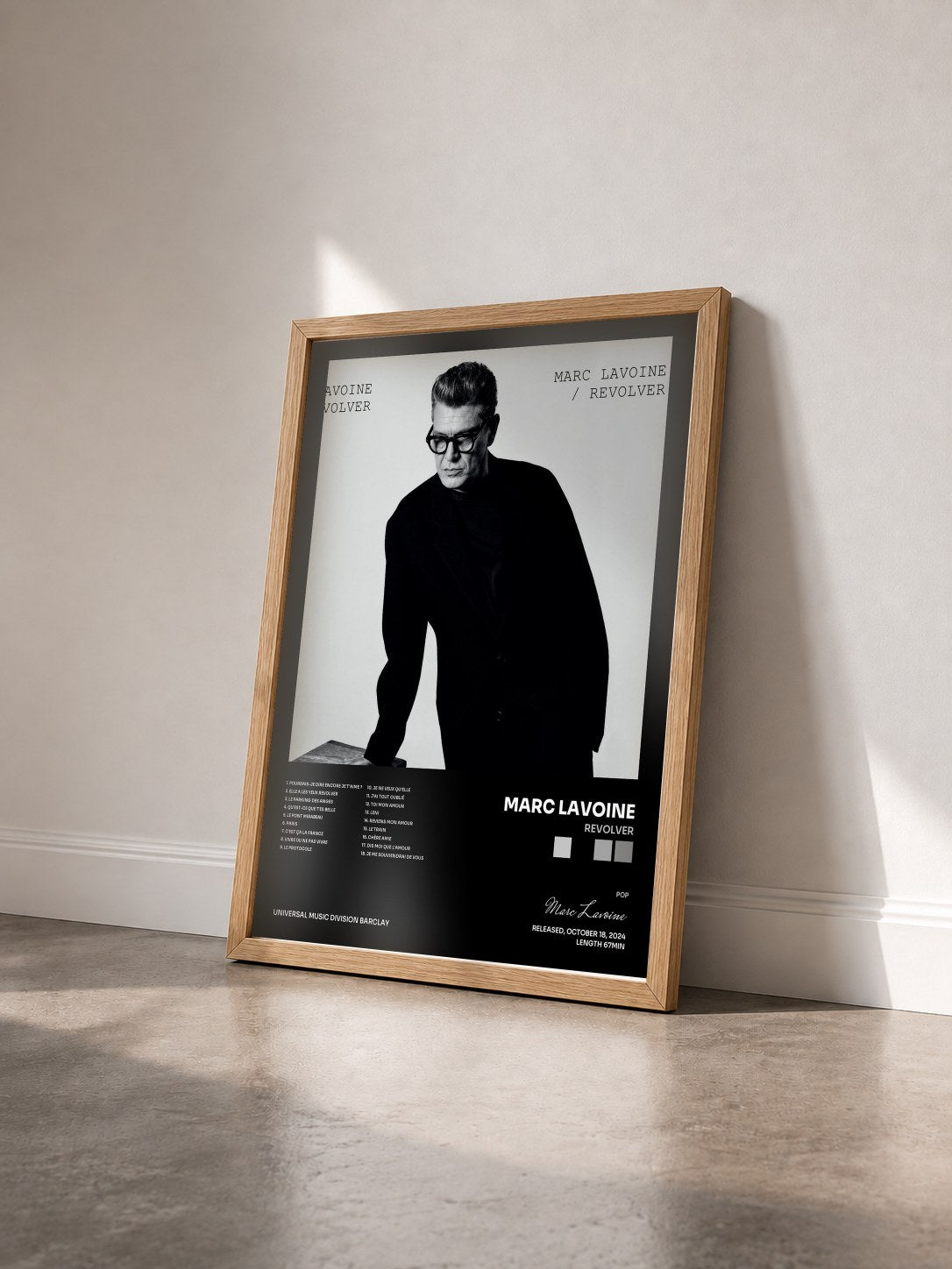 #bois Tableau de l'album Revolver de Marc Lavoine vu de trois quarts, cadre en bois brut