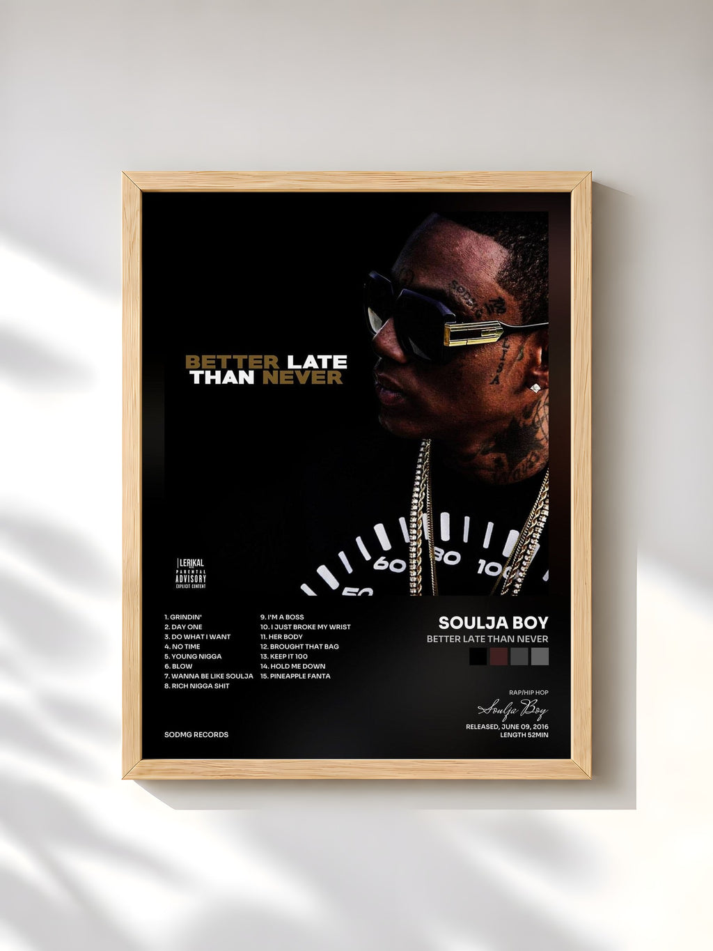 #bois Tableau de l'album Better Late Than Never de Soulja Boy, cadre en bois brut, imprimé et encadré en France