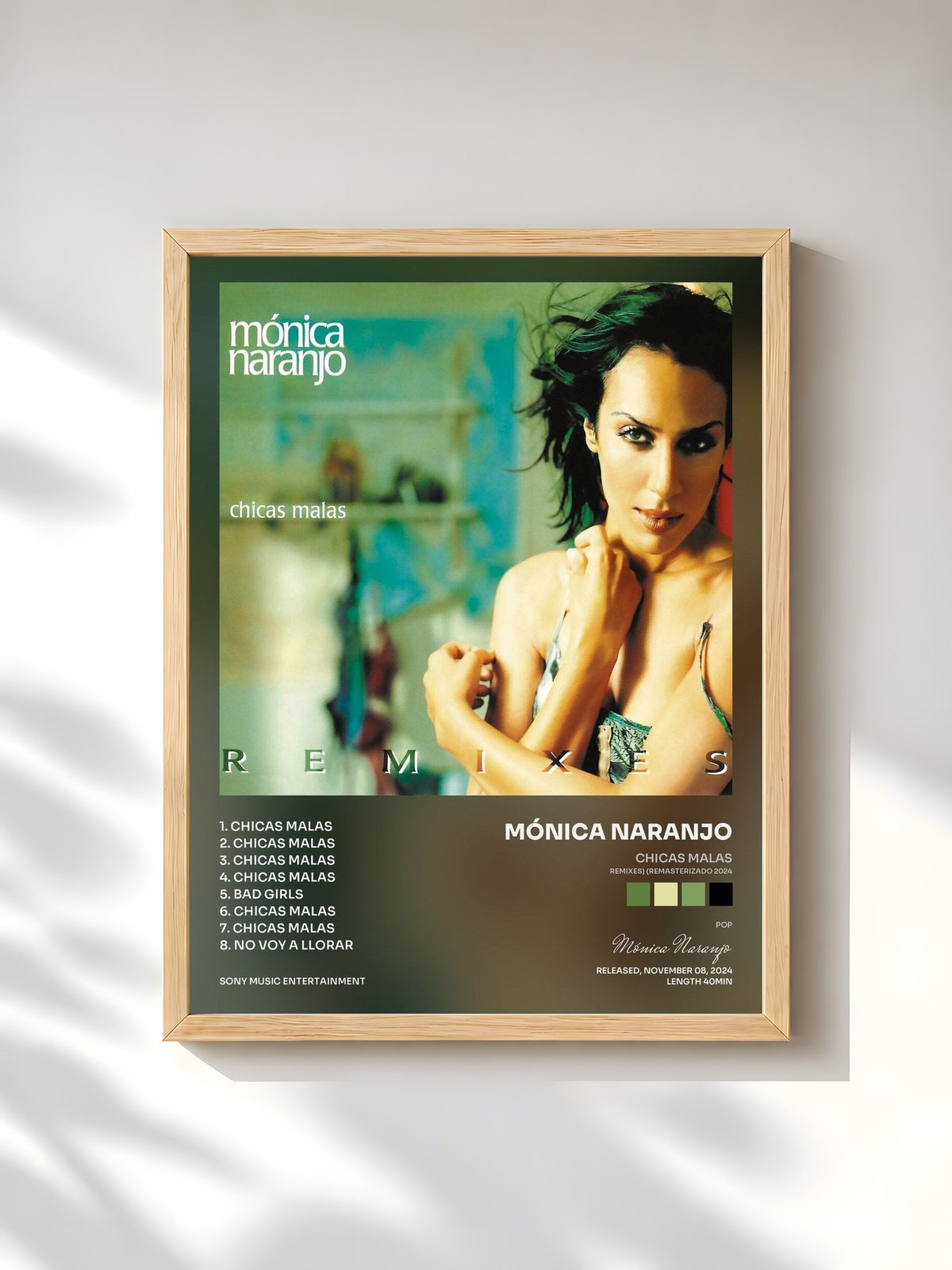 #bois Tableau de l'album Chicas Malas (Remixes) (Remasterizado 2024) de Mónica Naranjo, cadre en bois brut, imprimé et encadré en France