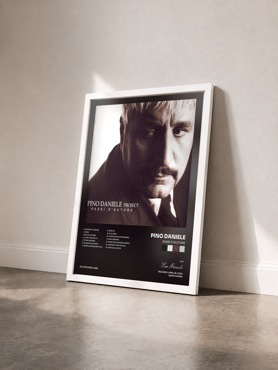 #blanc Tableau de l'album Passi D'Autore de Pino Daniele vu de trois quarts, cadre blanc