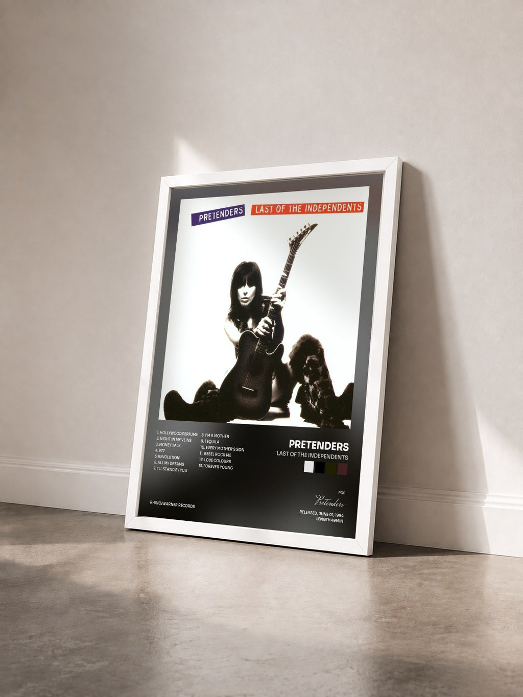 #blanc Tableau de l'album Last of the Independents de Pretenders vu de trois quarts, cadre blanc