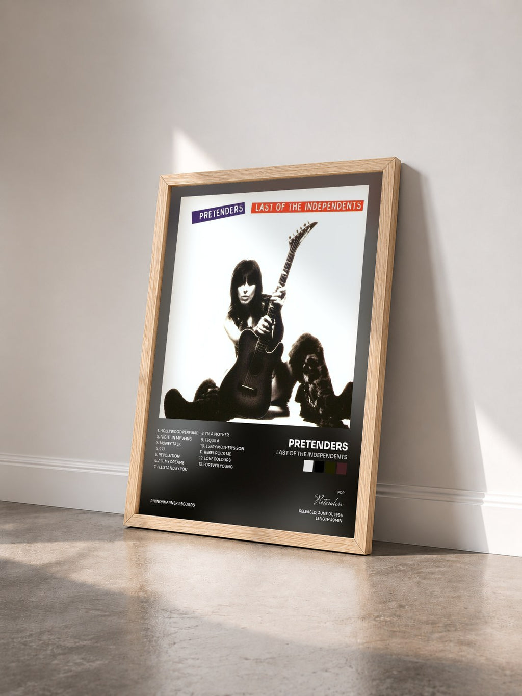 #bois Tableau de l'album Last of the Independents de Pretenders vu de trois quarts, cadre en bois brut