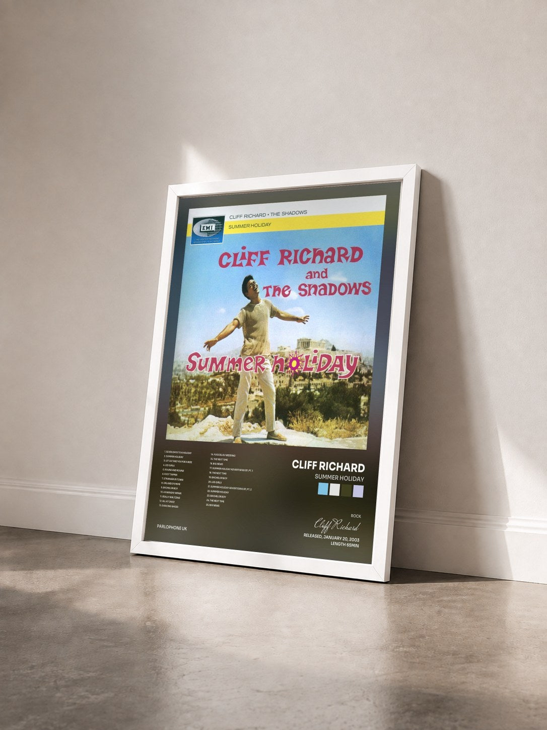 #blanc Tableau de l'album Summer Holiday de Cliff Richard vu de trois quarts, cadre blanc