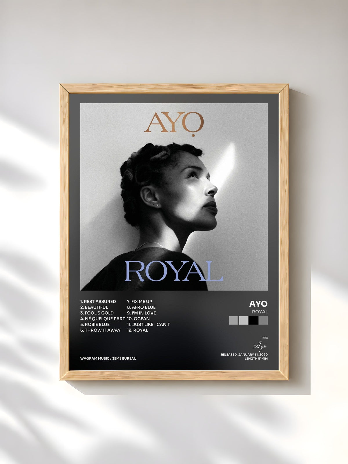 #bois Tableau de l'album Royal de Ayo, cadre en bois brut, imprimé et encadré en France