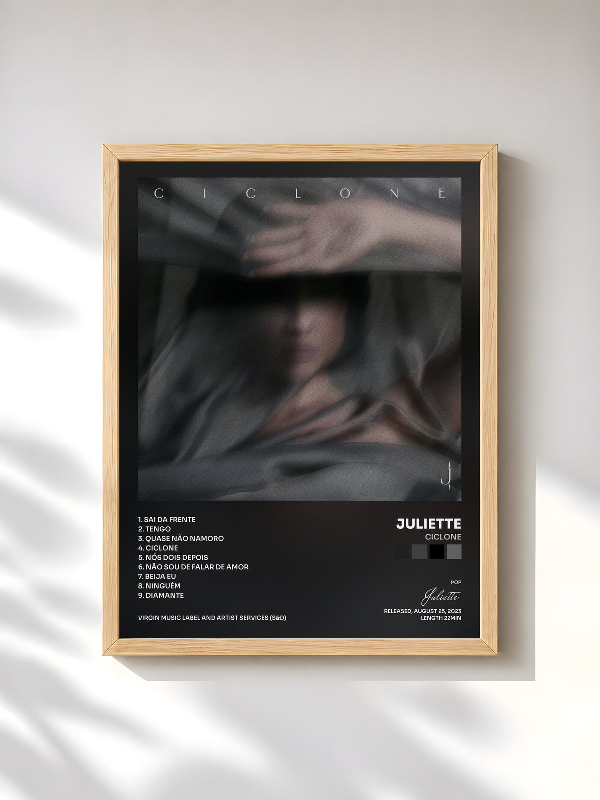 #bois Tableau de l'album Ciclone de Juliette, cadre en bois brut, imprimé et encadré en France