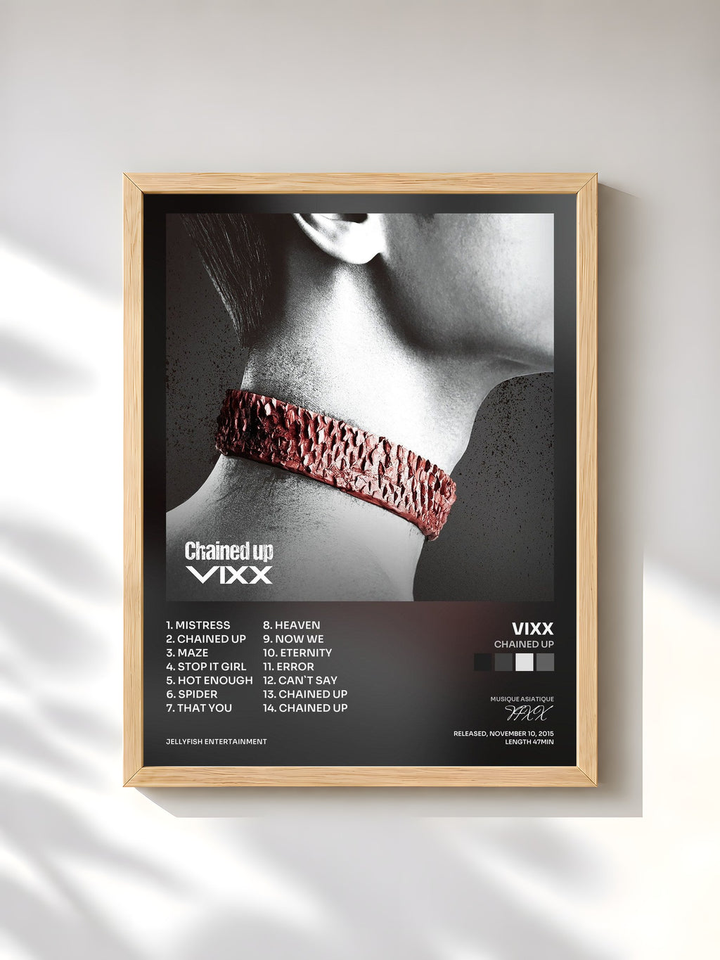 #bois Tableau de l'album Chained Up de VIXX, cadre en bois brut, imprimé et encadré en France