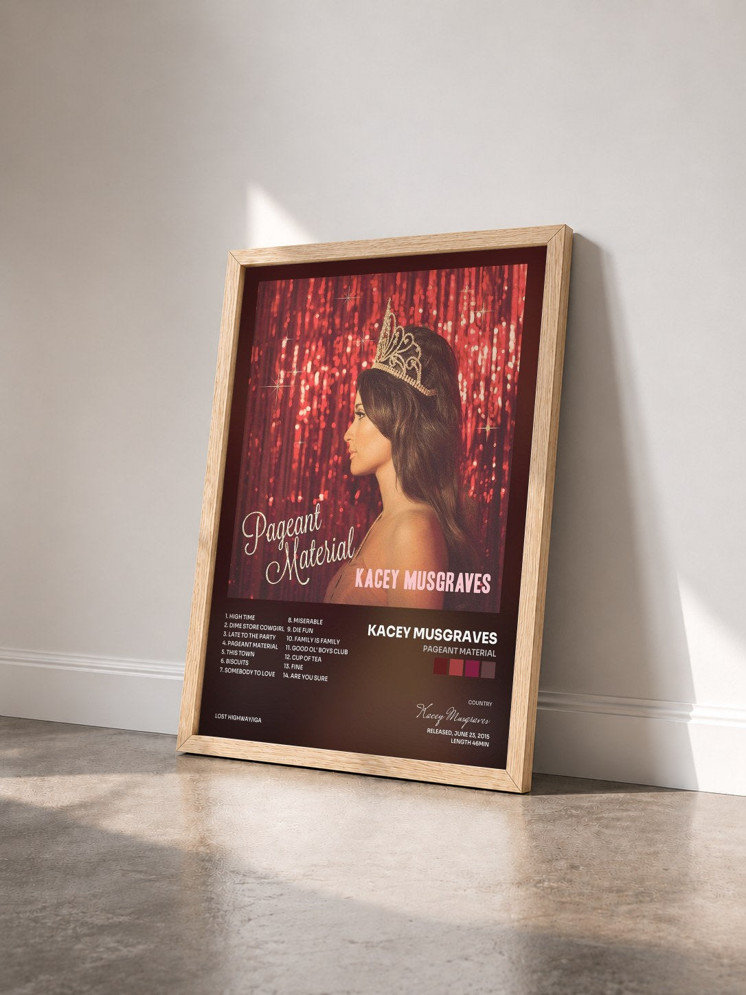 #bois Tableau de l'album Pageant Material de Kacey Musgraves vu de trois quarts, cadre en bois brut