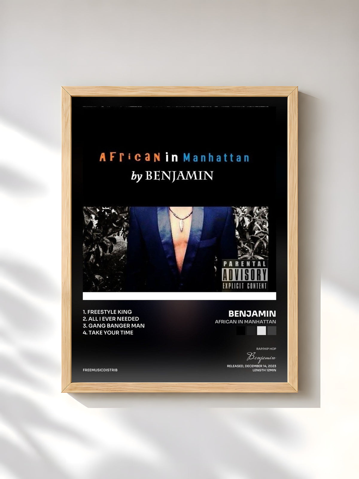 #bois Tableau de l'album African in Manhattan de Benjamin, cadre en bois brut, imprimé et encadré en France