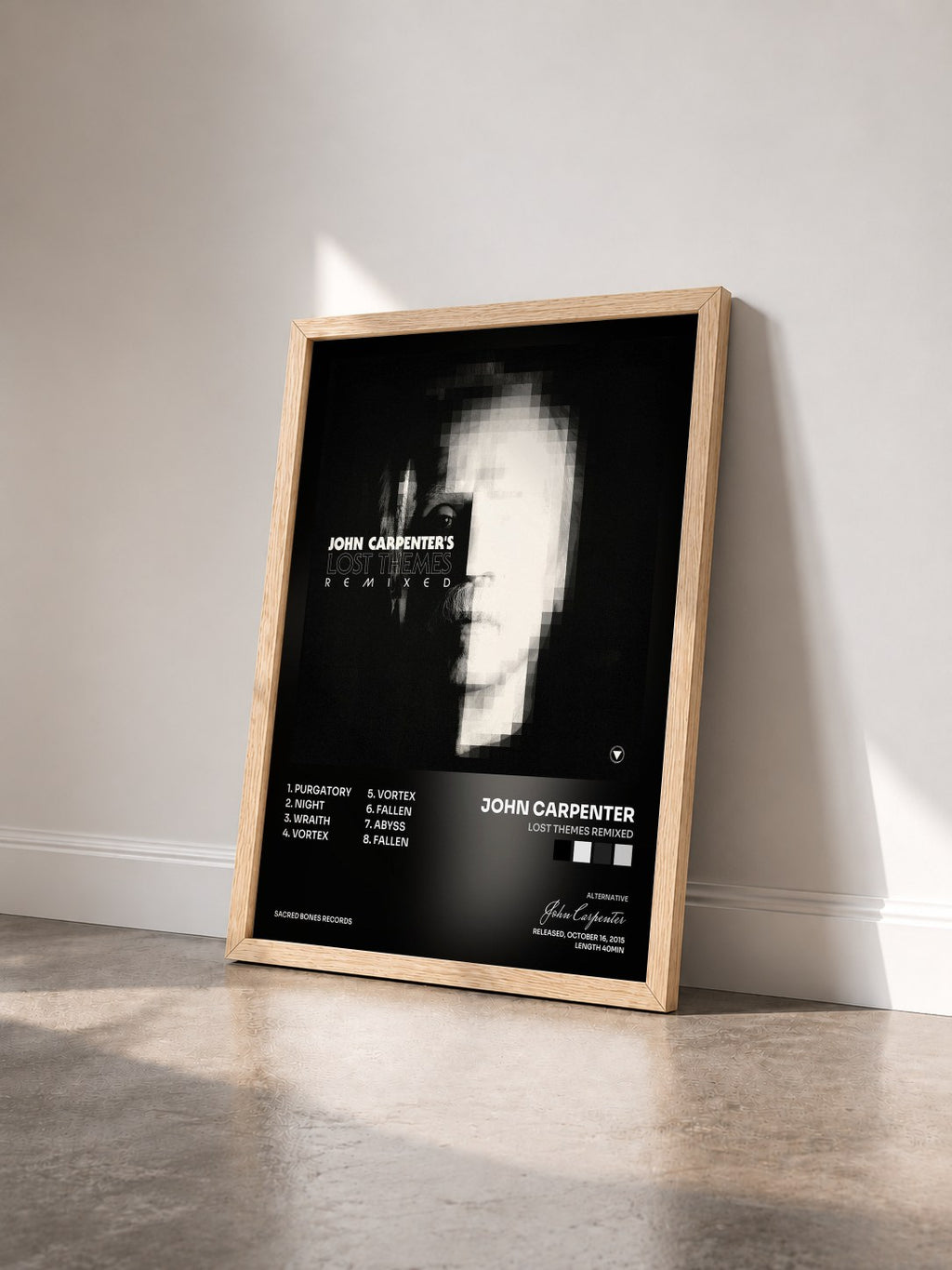 #bois Tableau de l'album Lost Themes Remixed de John Carpenter vu de trois quarts, cadre en bois brut