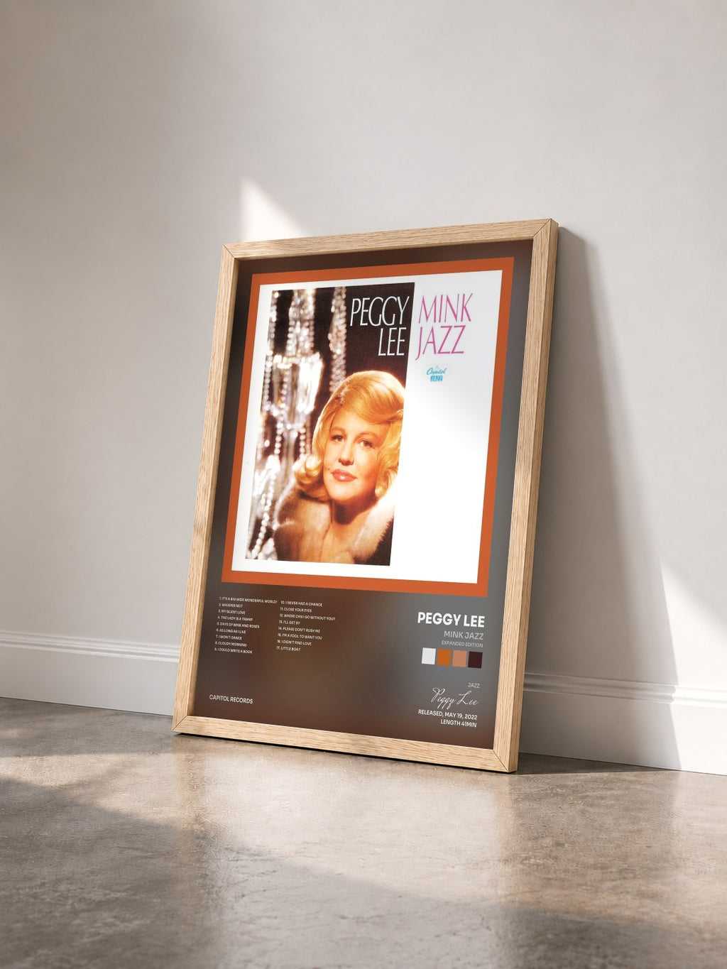 #bois Tableau de l'album Mink Jazz (Expanded Edition) de Peggy Lee vu de trois quarts, cadre en bois brut