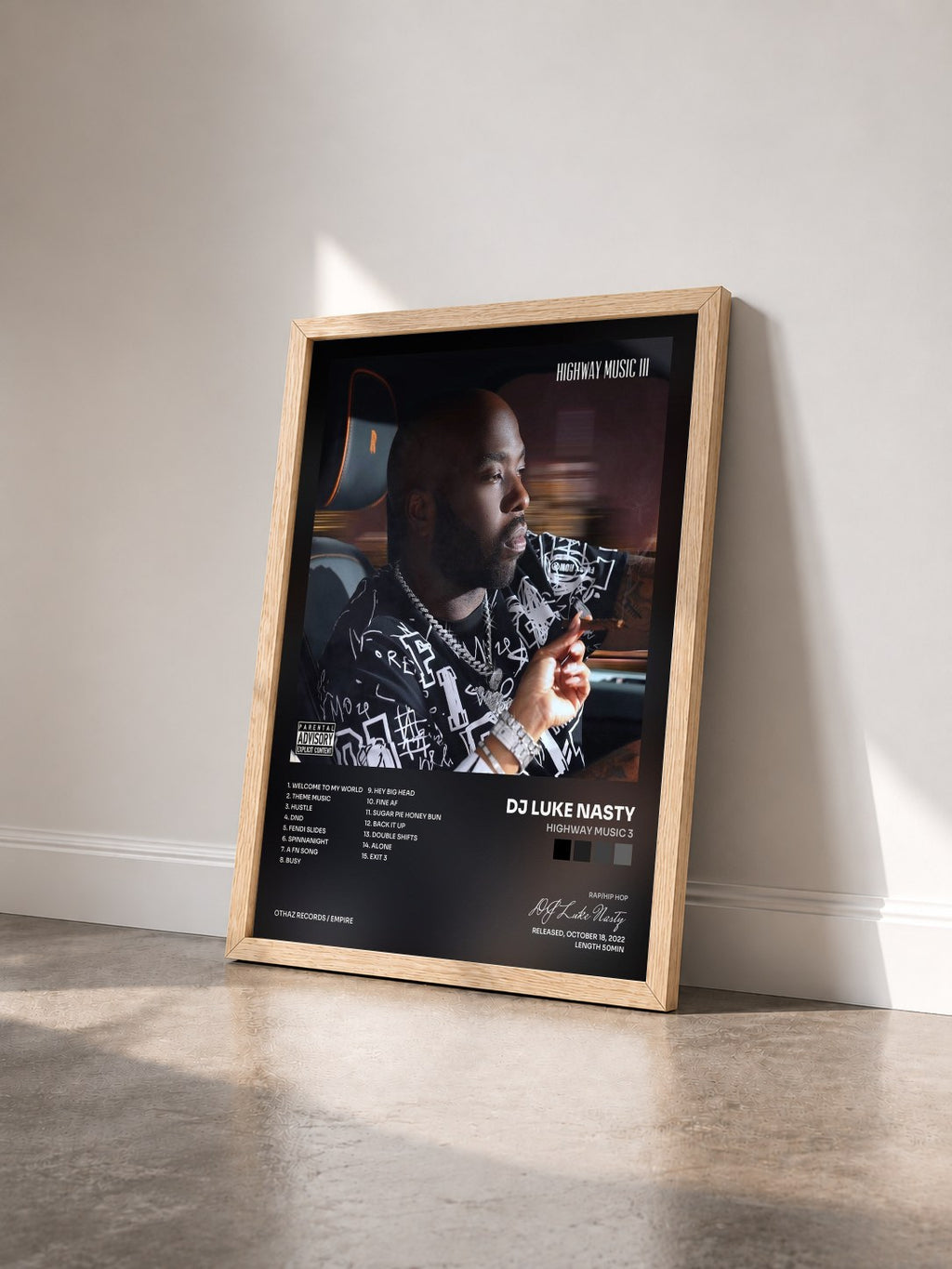 #bois Tableau de l'album Highway Music 3 de DJ Luke Nasty vu de trois quarts, cadre en bois brut