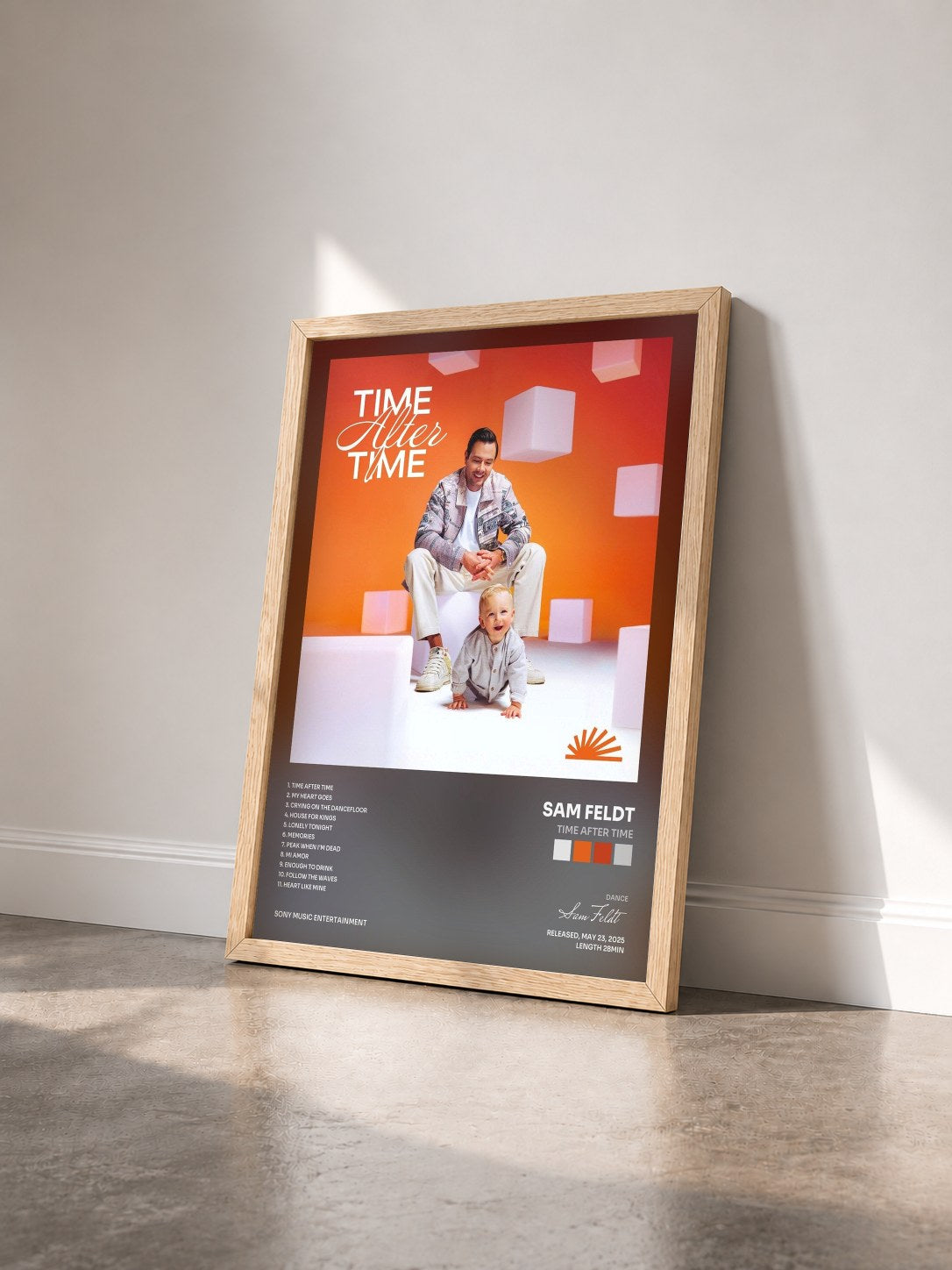 #bois Tableau de l'album Time After Time de Sam Feldt vu de trois quarts, cadre en bois brut