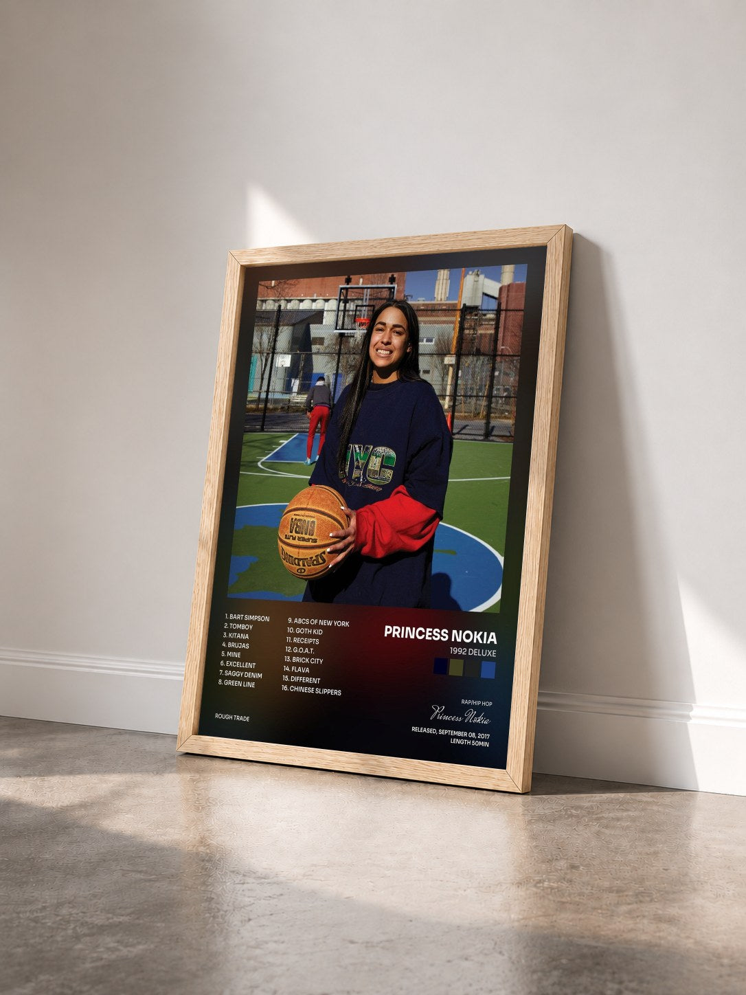 #bois Tableau de l'album 1992 Deluxe de Princess Nokia vu de trois quarts, cadre en bois brut