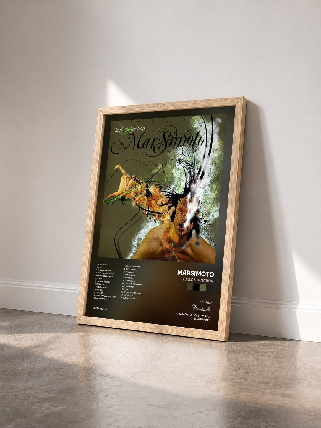 #bois Tableau de l'album Halloziehnation de Marsimoto vu de trois quarts, cadre en bois brut